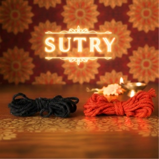 CZERWONA i CZARNA SUTRA ISHA Sadhguru